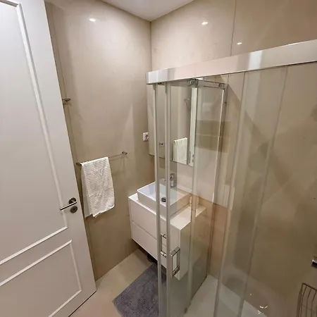 Flores Street - Center *